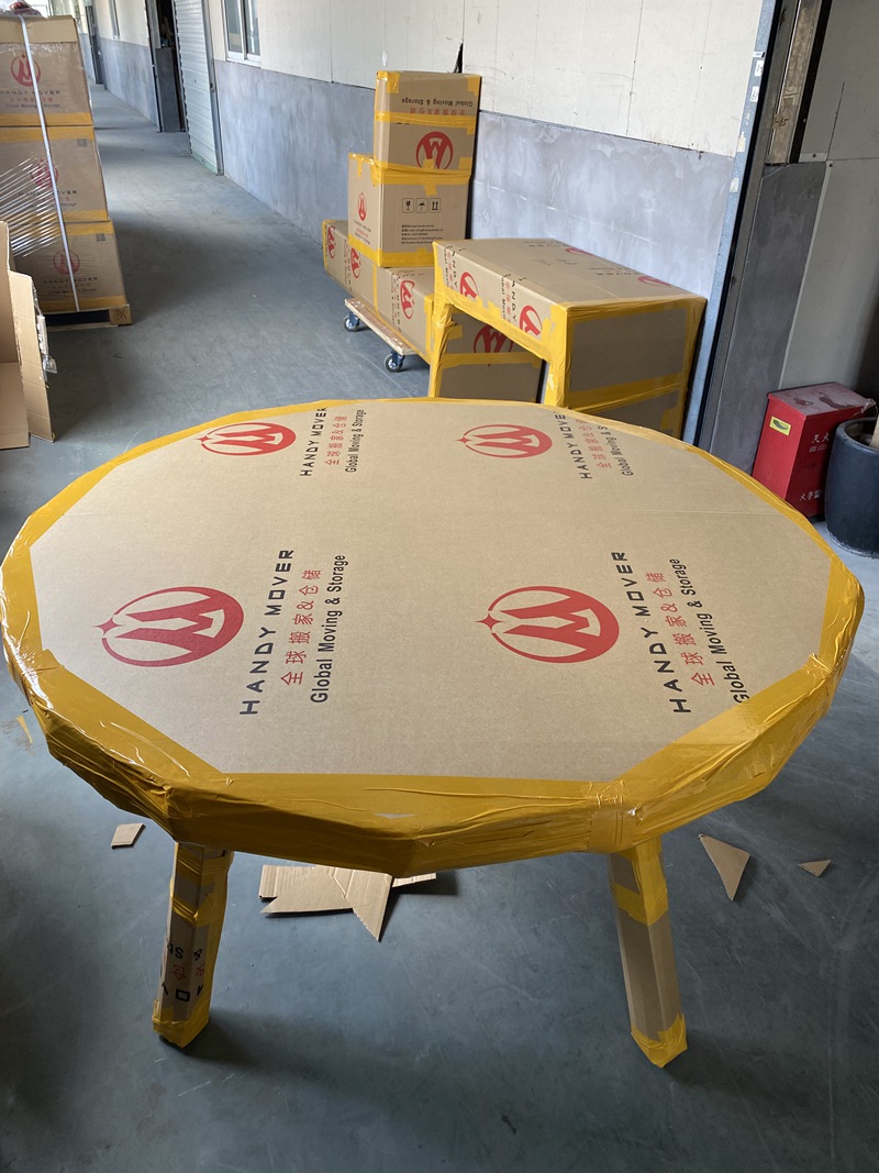 Round Table